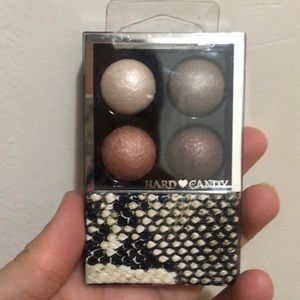 Hard Candy Mod Quad naked Eye Shadow Set